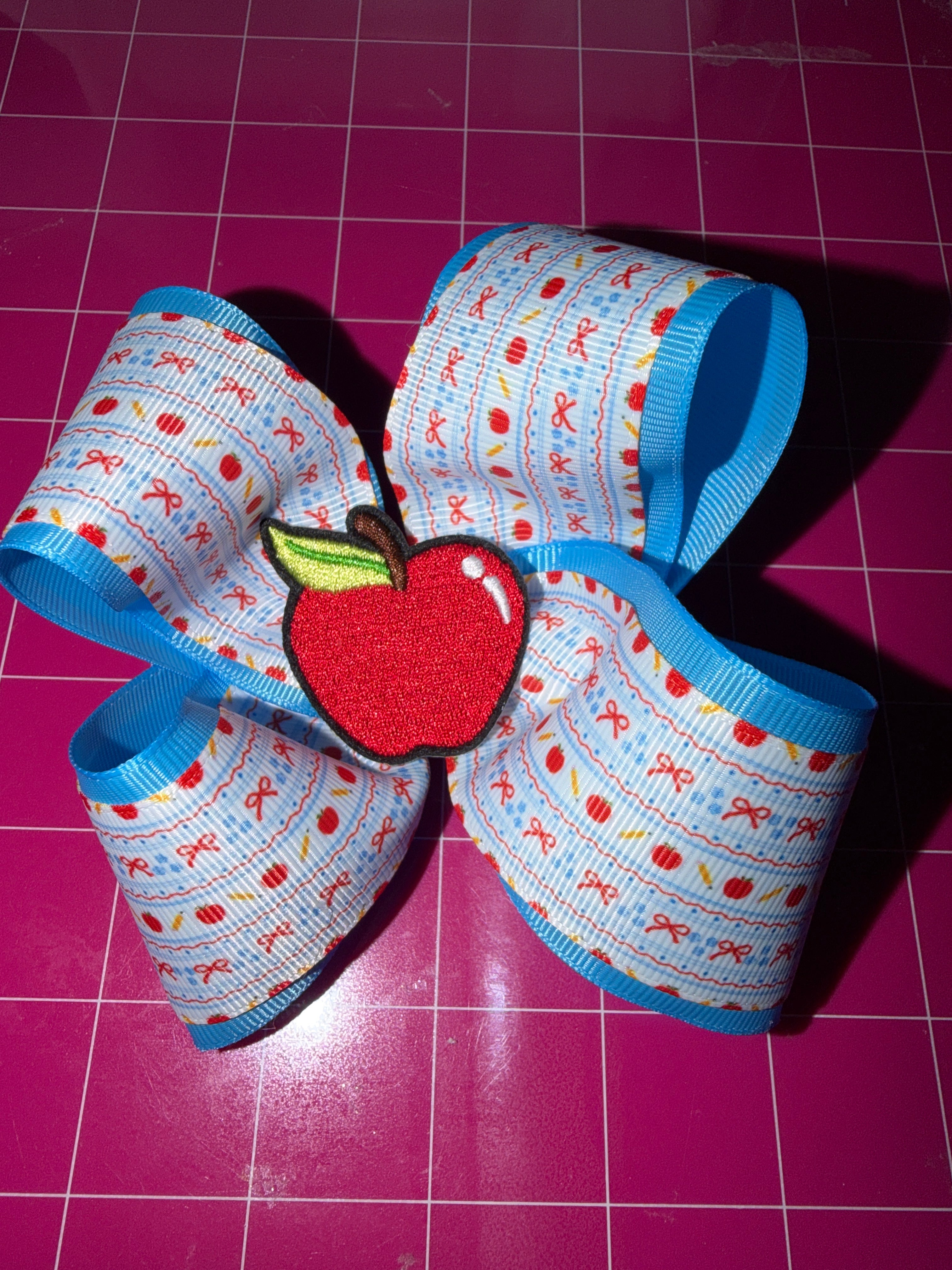 Pencil/Apple Hairbow