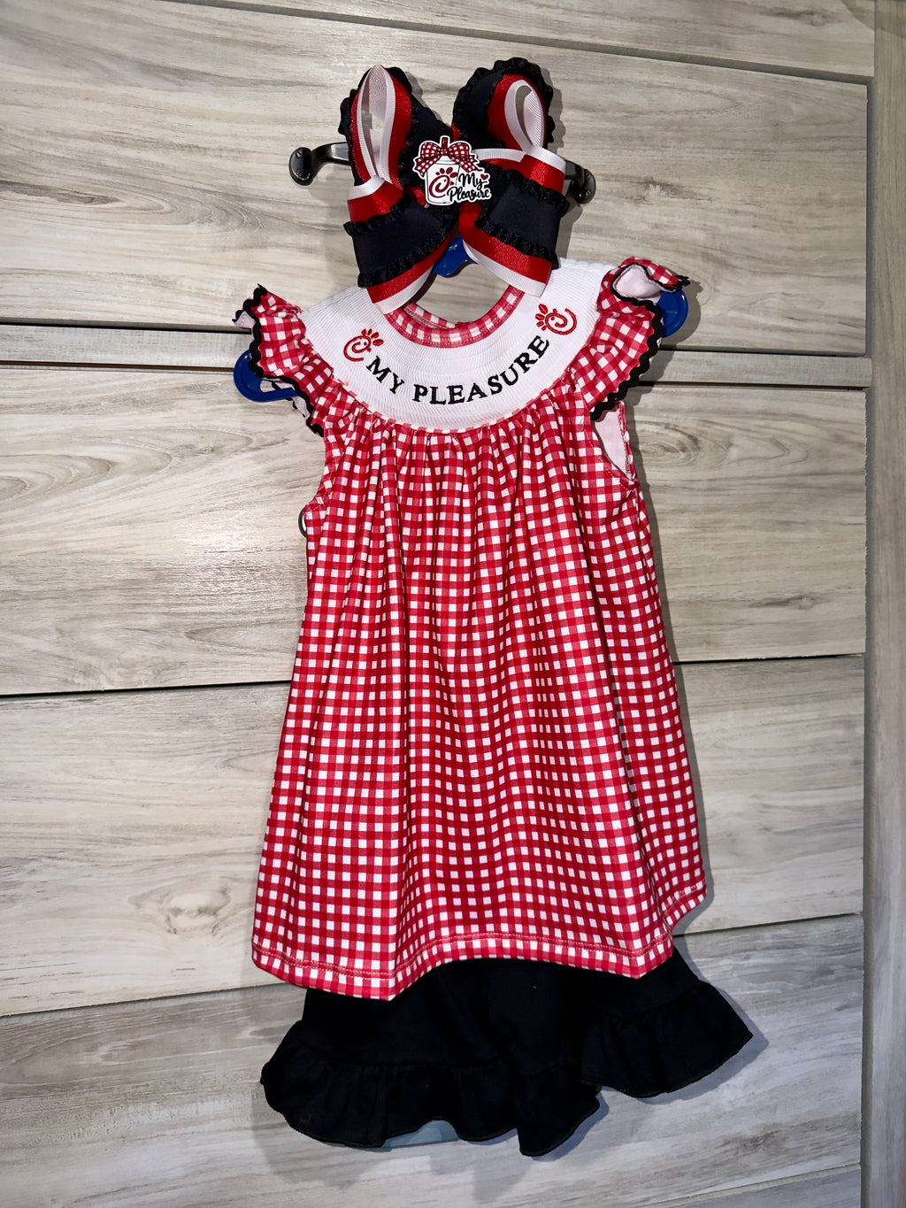 My Pleasure Gingham Shorts Set