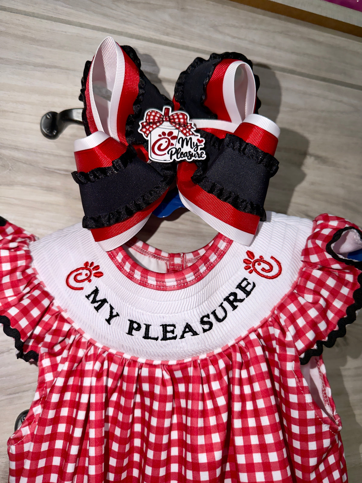 My Pleasure Gingham Shorts Set
